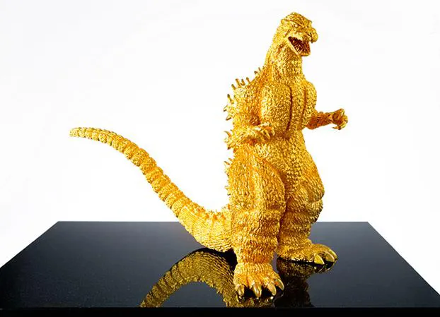 Godzilla de oro puro a la venta en Japón