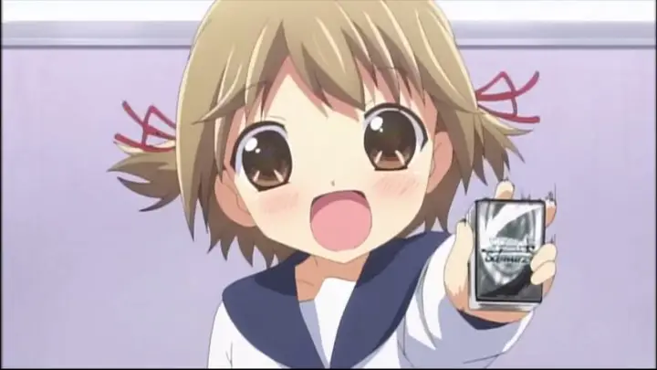 Bushiroad muestra anuncio de su juego de cartas Weiss Schwarz