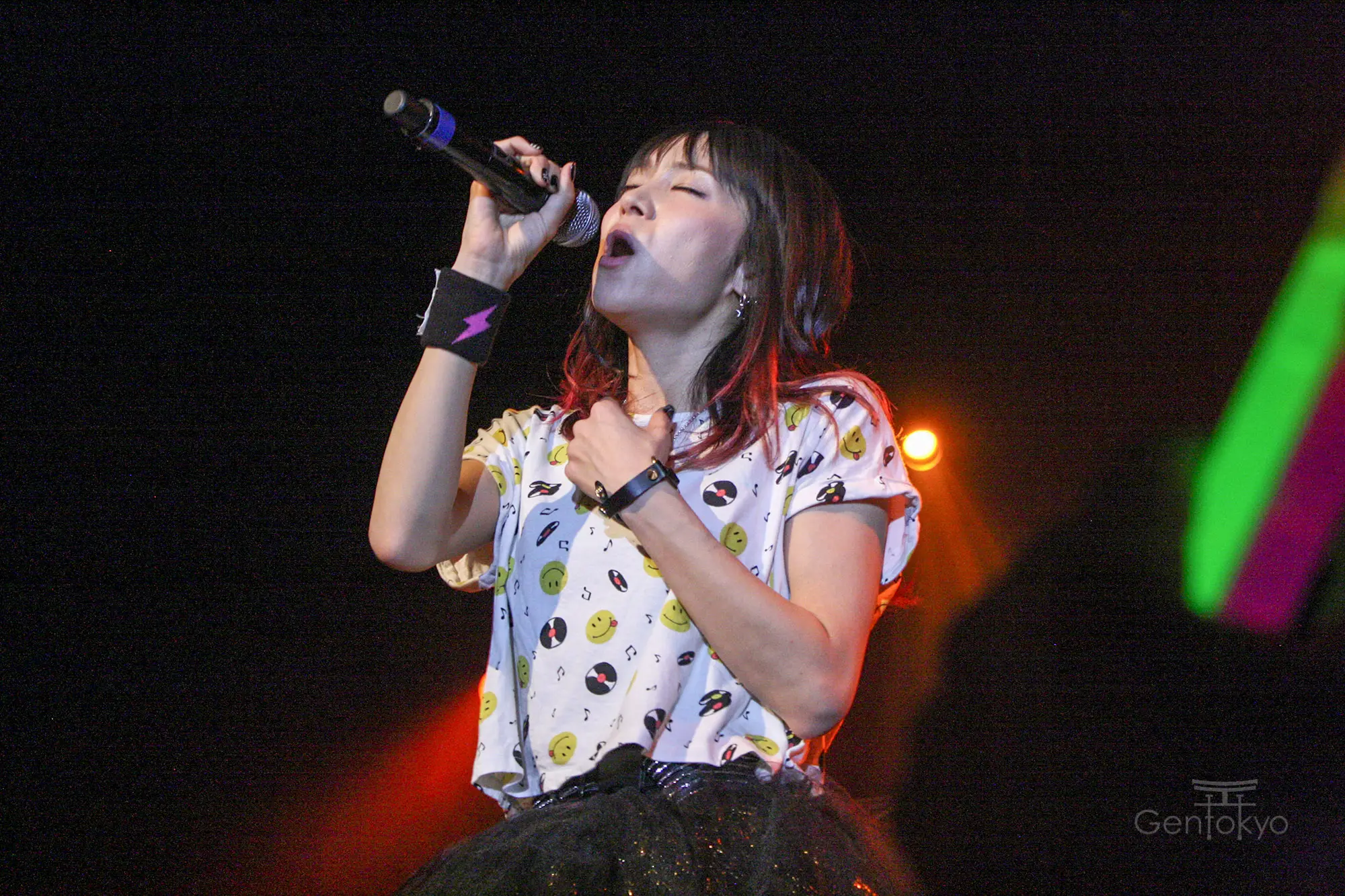 LiSA puso a bailar a sus fans durante su concierto en México